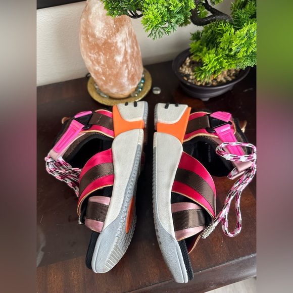 MARC JACOBS Somewhere Strappy Sport Sandal - Picture 6 of 7